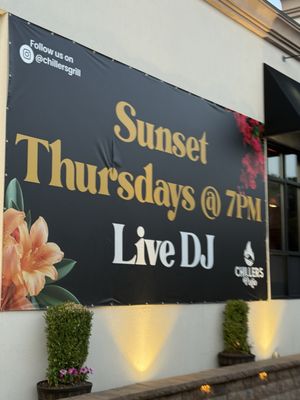 Chillers Grill by null