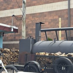 Bardon's Wonder Freeze - Smoker right outside