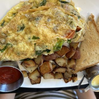 Monroe’s Restaurant - Norma Jean omelette - American Near Me - Westbury, New York Monroe’s Restaurant - Norma Jean omelette - American Near Me - Westbury, New York