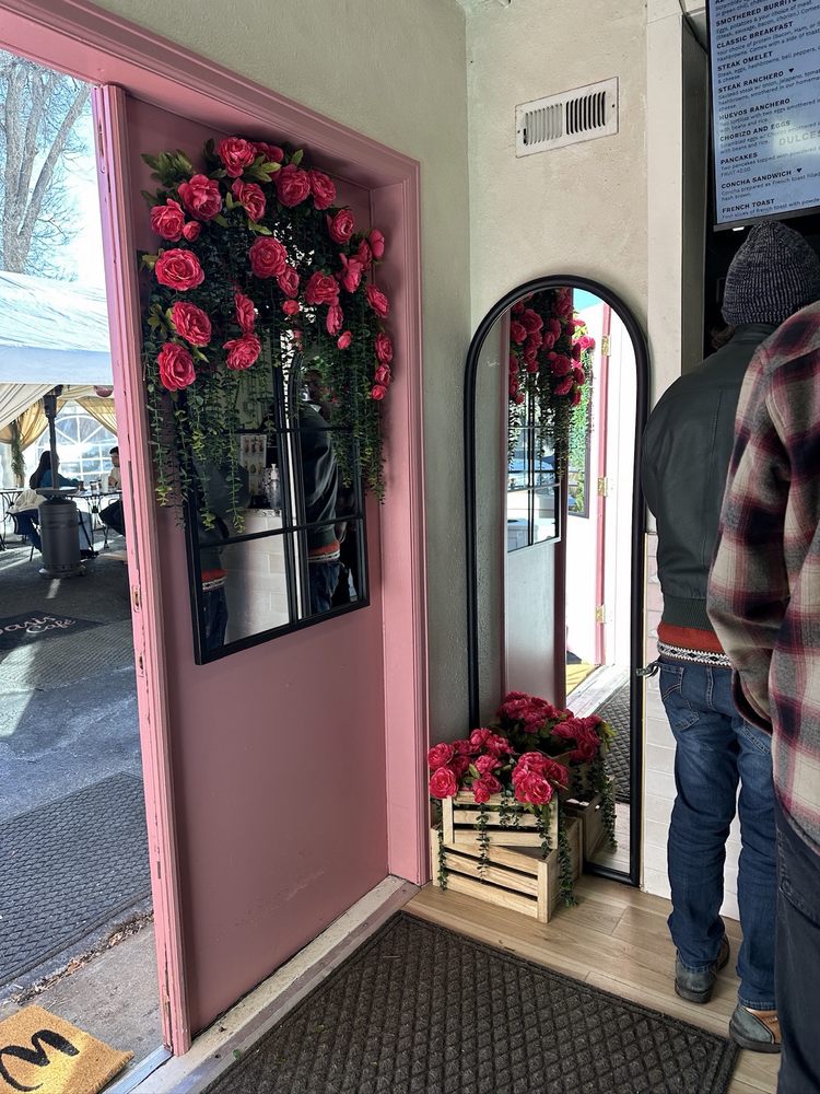 Oasis Cafe