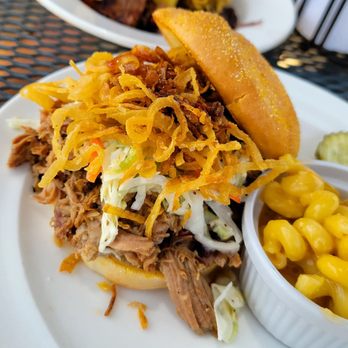 Burnt End BBQ - Pulled pork sammy - Barbeque Near Me - Greenwood Village, Colorado