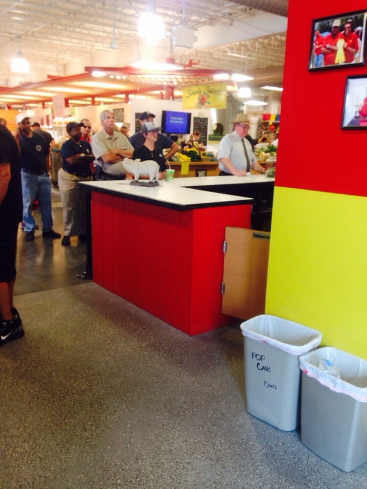 CHARLIE’S SMOKIN BBQ Updated October 2024 13 Reviews 300 E 1st St