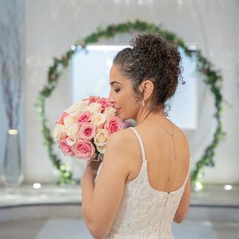 Vegas Weddings - Wedding Planning Near Me - Las Vegas, Nevada