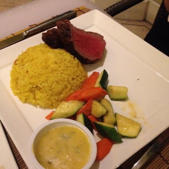 Cafe Julia - Chateaubriand! - Cafes Near Me - Honolulu, Hawaii