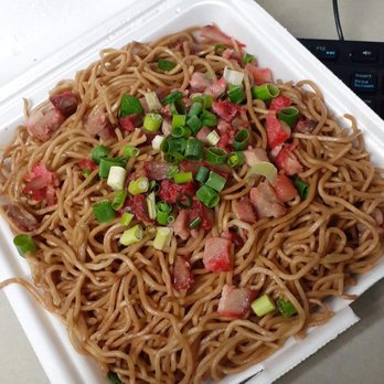 T & L Market - Large plate fried noodles. My fave - Hawaiian Near Me - Honolulu, Hawaii T & L Market - Large plate fried noodles. My fave - Hawaiian Near Me - Honolulu, Hawaii