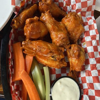 Buckley's In Belltown - Chicken wings - American Near Me - Seattle, Washington Buckley's In Belltown - Chicken wings - American Near Me - Seattle, Washington