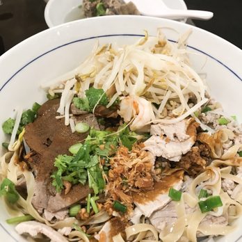 Phnom Penh - Two Types of Dry Noodles - Cambodian Near Me - Vancouver, British Columbia Phnom Penh - Two Types of Dry Noodles - Cambodian Near Me - Vancouver, British Columbia