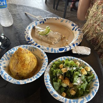 Tierra del Frío - Sea bass in wine cream sauce with mofongo and salad - Puerto Rican Near Me - Adjuntas, Puerto Rico Tierra del Frío - Sea bass in wine cream sauce with mofongo and salad - Puerto Rican Near Me - Adjuntas, Puerto Rico