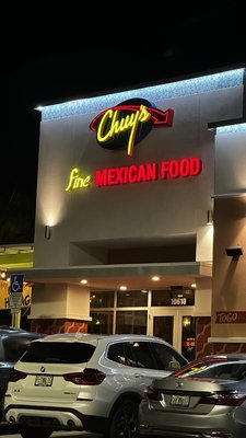 Chuy's by null