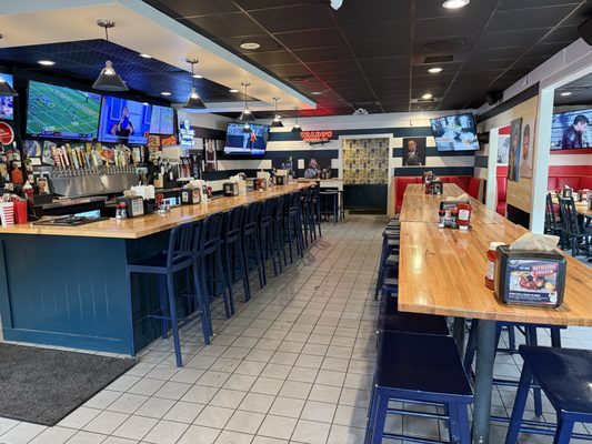 Waldo’s Chicken & Beer by null