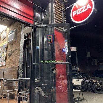 Pasha Pizza - the entrance to the restaurant - Mediterranean Near Me - Brooklyn, New York