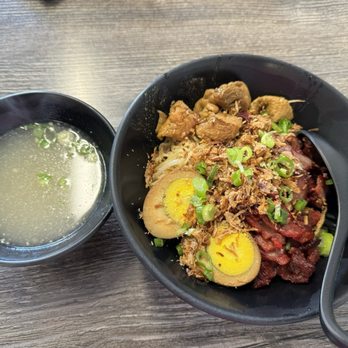 Borneo Eatery - Hakka Mie - Indonesian Near Me - Alhambra, California Borneo Eatery - Hakka Mie - Indonesian Near Me - Alhambra, California