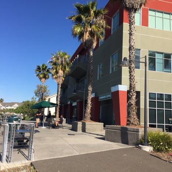 Estuary Cove - Walking toward Starbucks - Marinas Near Me - Oakland, California Estuary Cove - Walking toward Starbucks - Marinas Near Me - Oakland, California