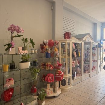 Paola's Flowers - Florists Near Me - Menlo Park, California Paola's Flowers - Florists Near Me - Menlo Park, California