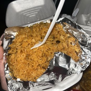 El Amanecer - puerto rican rice with grandules - Puerto Rican Near Me - Ecorse, Michigan