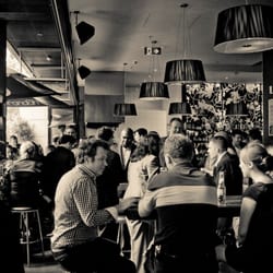 Verandah Main Bar & BBQ