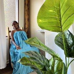 Rebirth Massage - Herbal Yoni Steam baths are an ancient healing practice that helps cleanse and rejuvenate the womb.