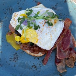 La Baleine Café - "Beans and Greens"