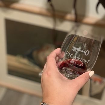 Picayune Cellars & Mercantile - Wine Tasting Room Near Me - Calistoga, California