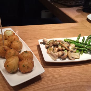 Vinitus - Tapas Bars Near Me - Barcelona, B Vinitus - Tapas Bars Near Me - Barcelona, B
