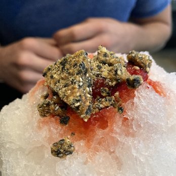 Gaijin - Kakigori with sesame brittle, strawberry, yuzu syrup - Japanese Near Me - Chicago, Illinois