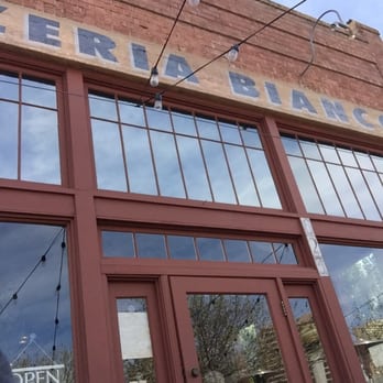 Pizzeria Bianco - Outsides seating - Pizza Near Me - Phoenix, Arizona