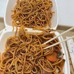 Gengis Khan - A lot of noodles!