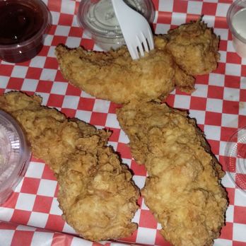 Ten Hut - Chicken tenders taste so good fresh made yummies - Pubs Near Me - Temecula, California Ten Hut - Chicken tenders taste so good fresh made yummies - Pubs Near Me - Temecula, California