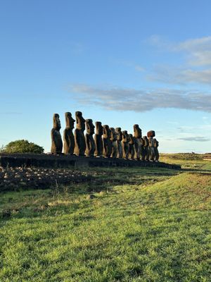 Ahu Tongariki by null
