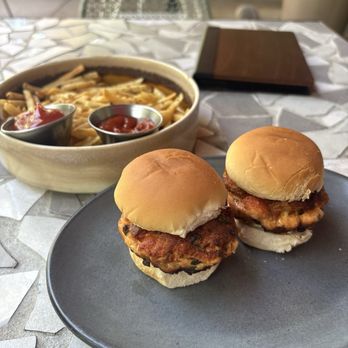 Mosaic Restaurant - Salmon sliders with jalapeño aioli and rosemary shoe string fries. - Bars Near Me - Redding, California Mosaic Restaurant - Salmon sliders with jalapeño aioli and rosemary shoe string fries. - Bars Near Me - Redding, California
