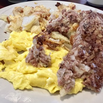 City Diner - Corned Beef Hash & Eggs - American Near Me - North Ridgeville, Ohio City Diner - Corned Beef Hash & Eggs - American Near Me - North Ridgeville, Ohio