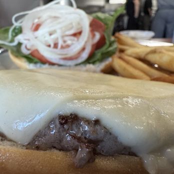 4th Street Cafe - Cheeseburger Royal - Breakfast & Brunch Near Me - Bridgeport, Pennsylvania
