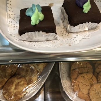 Ellie's Cafe and Tea Room - Cookies and brownies - Tea Rooms Near Me - Plano, Texas Ellie's Cafe and Tea Room - Cookies and brownies - Tea Rooms Near Me - Plano, Texas