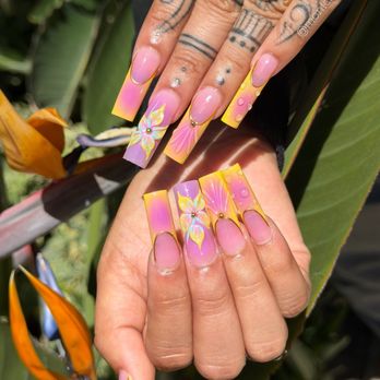Herbal Nails & Spa - Long Beach - Nails by Monica - Nail Salons Near Me - Long Beach, California