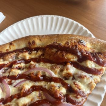 The Pie Guy - Barbecue BBQ Chicken Pizza - This pizza was amazing, full of flavor, the crust was thin and crunch, cooked to perfection. 10/10 - Middle Eastern Near Me - Pawtucket, Rhode Island
