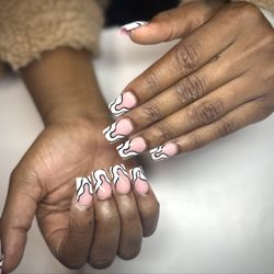 Hollywood Nails