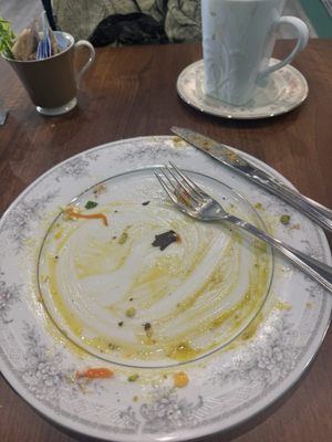 Yours Cafe by null