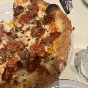 Matteo's Pizza & Bistro - Pizza Near Me - Carmichael, California