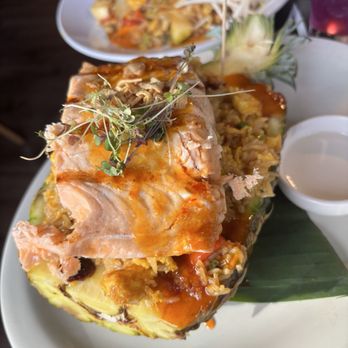 September In Bangkok - Pineapple fried rice with salmon - Thai Near Me - New Haven, Connecticut September In Bangkok - Pineapple fried rice with salmon - Thai Near Me - New Haven, Connecticut