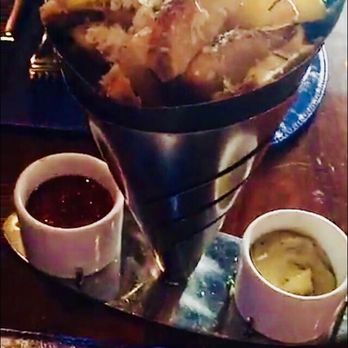 Gordon Ramsay Burger Las Vegas - Truffle fries | IG: @nomwithelaine - Burgers Near Me - Las Vegas, Nevada