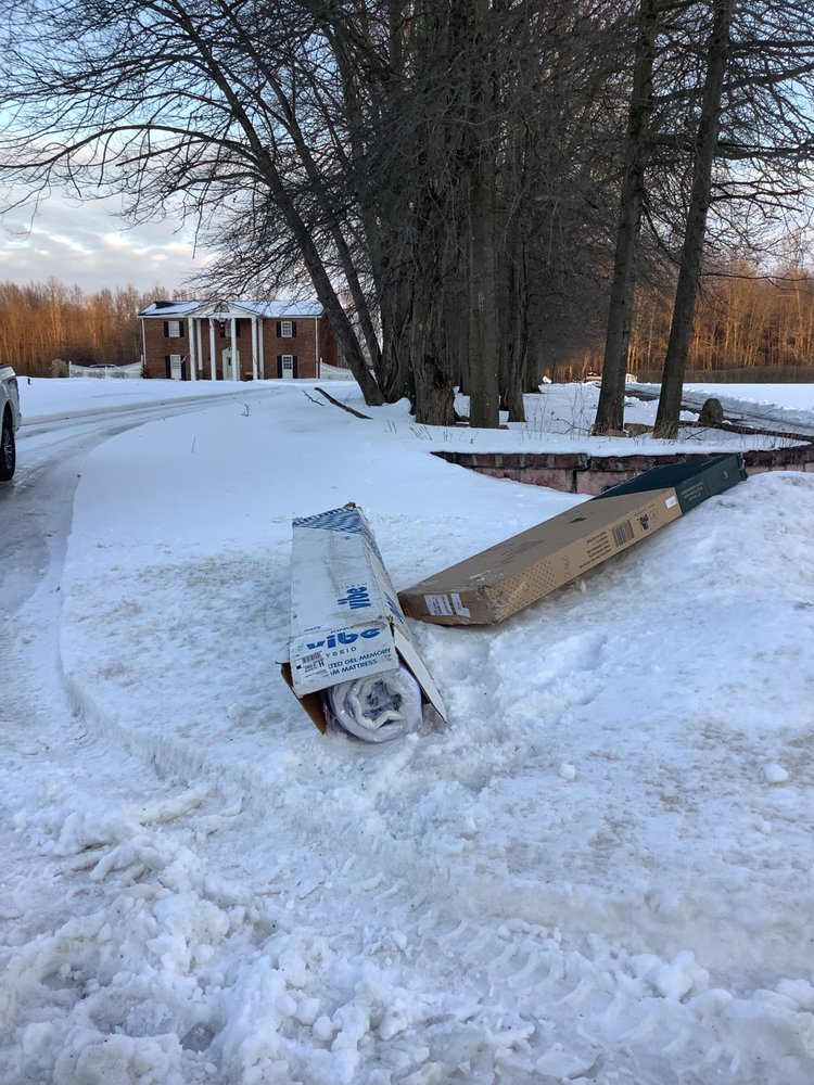 UPS CUSTOMER CENTER Updated September 2024 800 Trumbull Ave, Girard