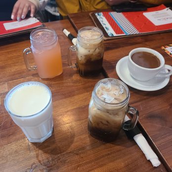 Cafe De Olla - Breakfast drinks - American Near Me - Burbank, California