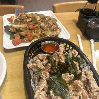 Orchid Thai - Popcorn Chicken Pad Kee Mao / Drunken Noodle - Thai Near Me - Baldwin Park, California Orchid Thai - Popcorn Chicken Pad Kee Mao / Drunken Noodle - Thai Near Me - Baldwin Park, California