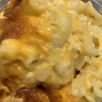 Geneva's Famous Chicken and Cornbread - Macaroni and cheese - Southern Near Me - Savannah, Georgia Geneva's Famous Chicken and Cornbread - Macaroni and cheese - Southern Near Me - Savannah, Georgia