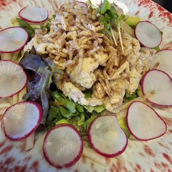 Oiza - Karaage salad - Sushi Bars Near Me - Fresno, California
