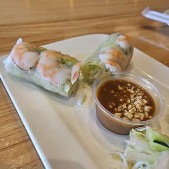 Vietvana Pho Noodle House - Look at the ricepaper around the shrimp, this is not fresh - Vietnamese Near Me - Avondale Estates, Georgia Vietvana Pho Noodle House - Look at the ricepaper around the shrimp, this is not fresh - Vietnamese Near Me - Avondale Estates, Georgia