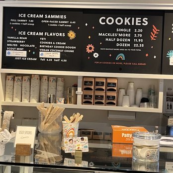 Hello Robin - Inside - Bakeries Near Me - Seattle, Washington Hello Robin - Inside - Bakeries Near Me - Seattle, Washington
