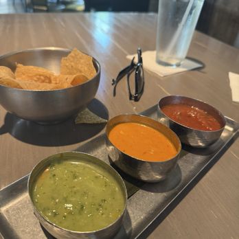 Miriam Cocina Latina - Chips and salsa - Mexican Near Me - Dallas, Texas
