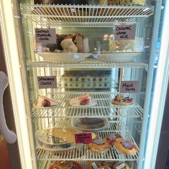 Knight & Day Diner - Dessert case - Diners Near Me - Lititz, Pennsylvania