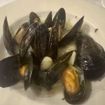 George White - Muscles in white wine were excellent - New American Near Me - Syosset, New York George White - Muscles in white wine were excellent - New American Near Me - Syosset, New York